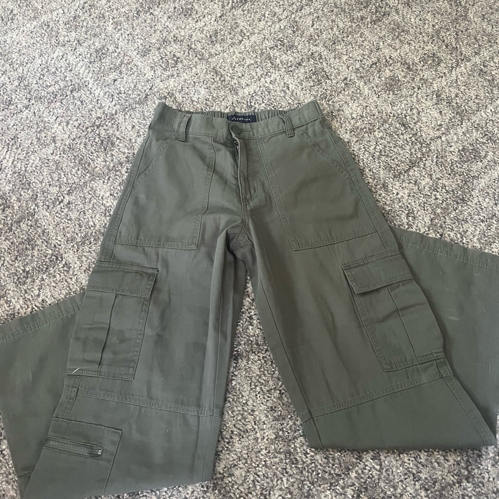 Women’s Green Cargo Pants